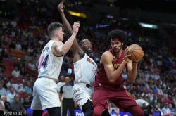 华体会官方入口-热火翻盘加拿大男篮，米切尔关键制胜的简单介绍