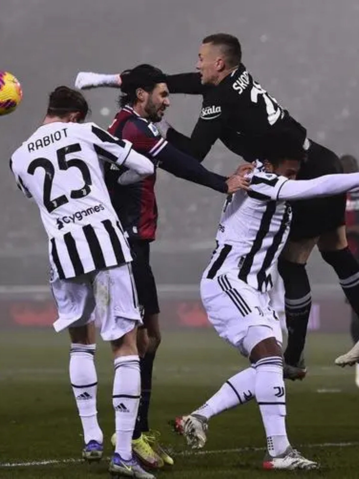 尤文图斯遭遇失利,淘汰出局 尤文图斯遭遇失利,淘汰出局